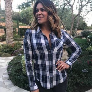 Plaid Lightweight Button-up